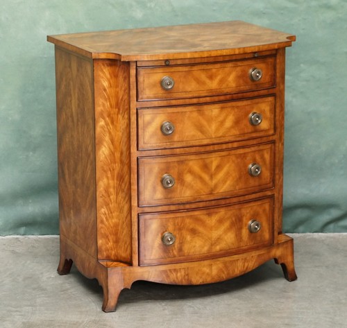 6000 theodore alexander - £6000,